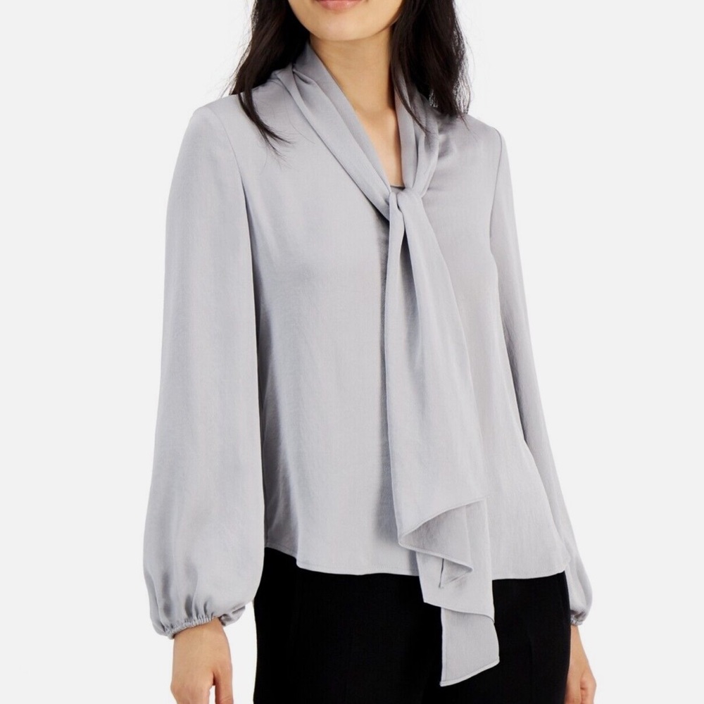 NWT bar iii grey/ platinum tie front blouse, size L